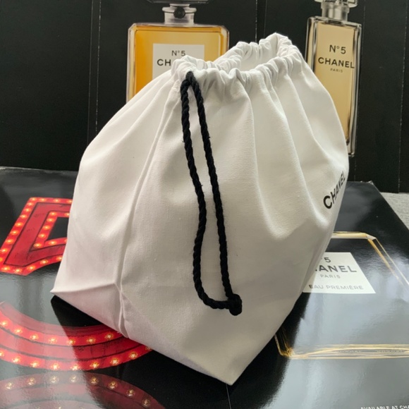 CHANEL white cotton canvas drawstring pouch cosmetic bag storage bag - Authentic - Picture 10 of 13